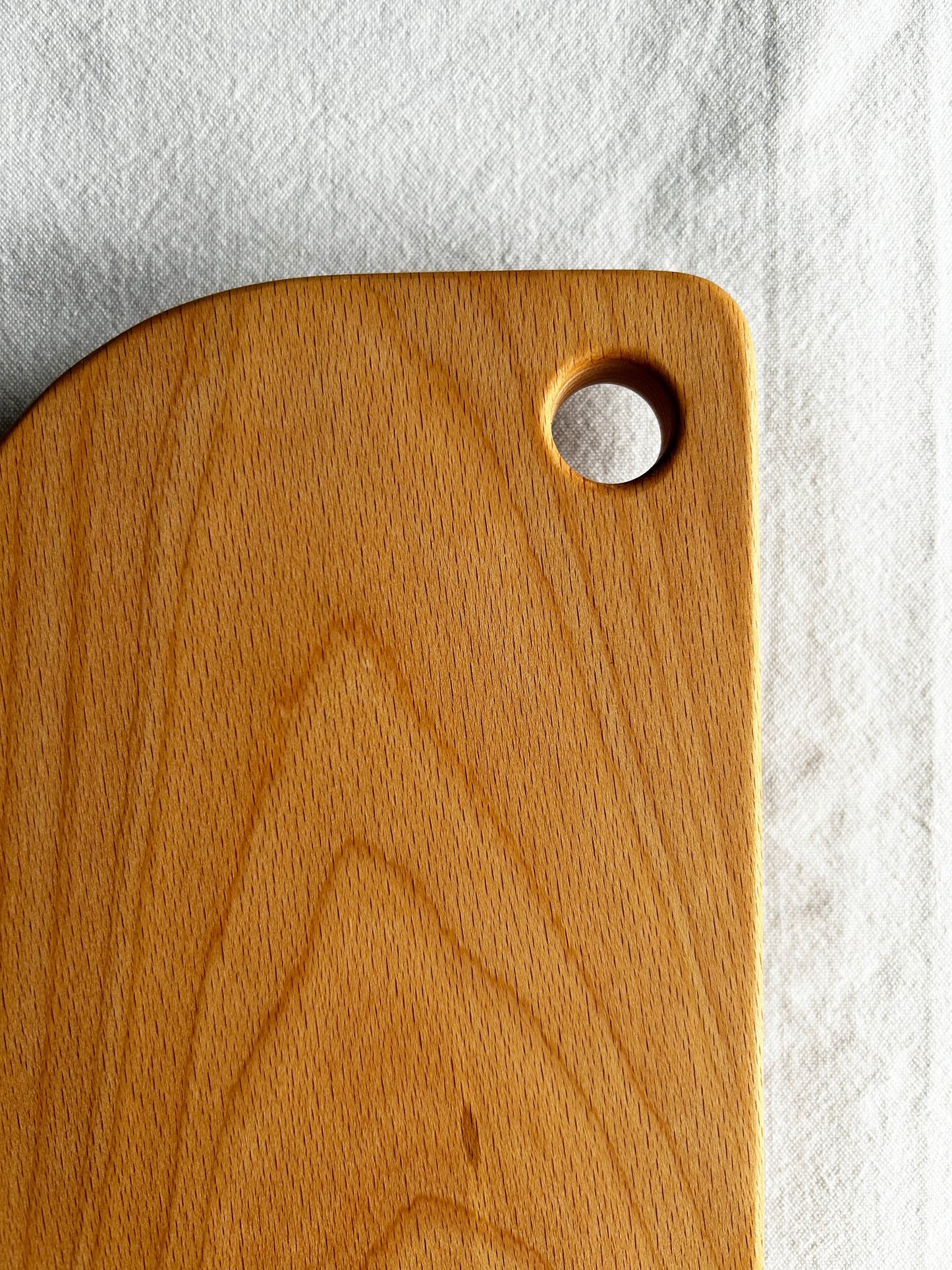 Handmade Beech Cutting Board with Finger Hole - 29cm x 14.5cm x 2cm